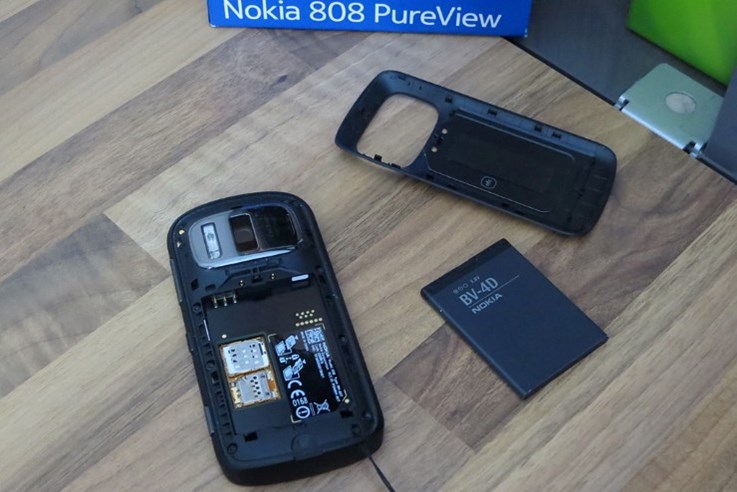 Nokia Pureview 808 (11).jpg